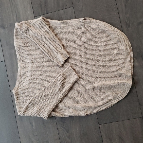 Sweater - Picture 5 of 7